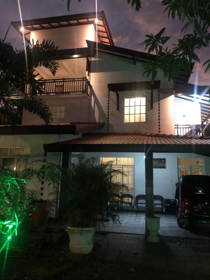 Hiriketiya New Radiant House Otel Dikwella Dış mekan fotoğraf