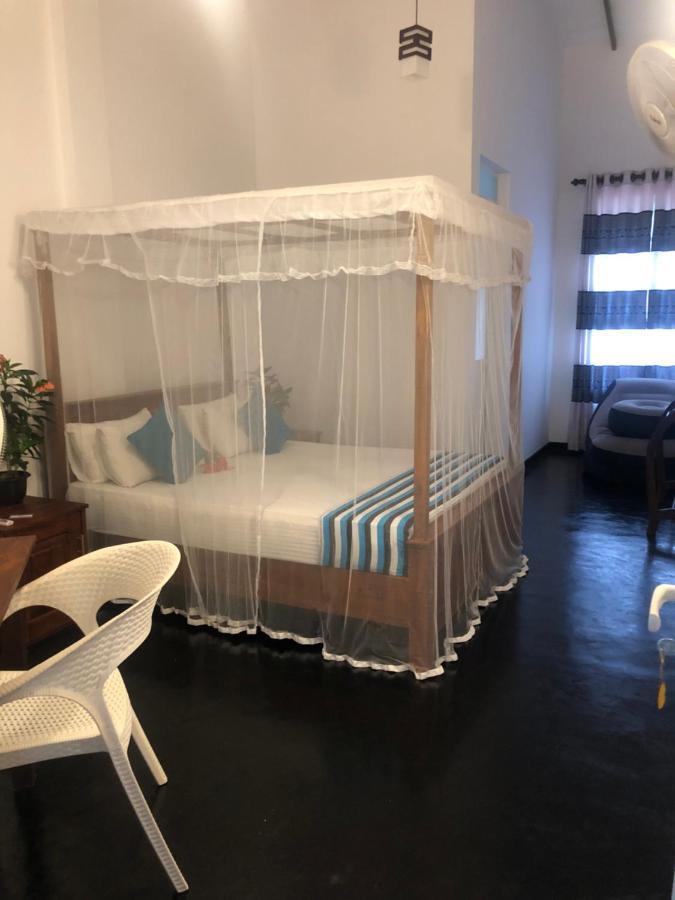 Hiriketiya New Radiant House Otel Dikwella Dış mekan fotoğraf