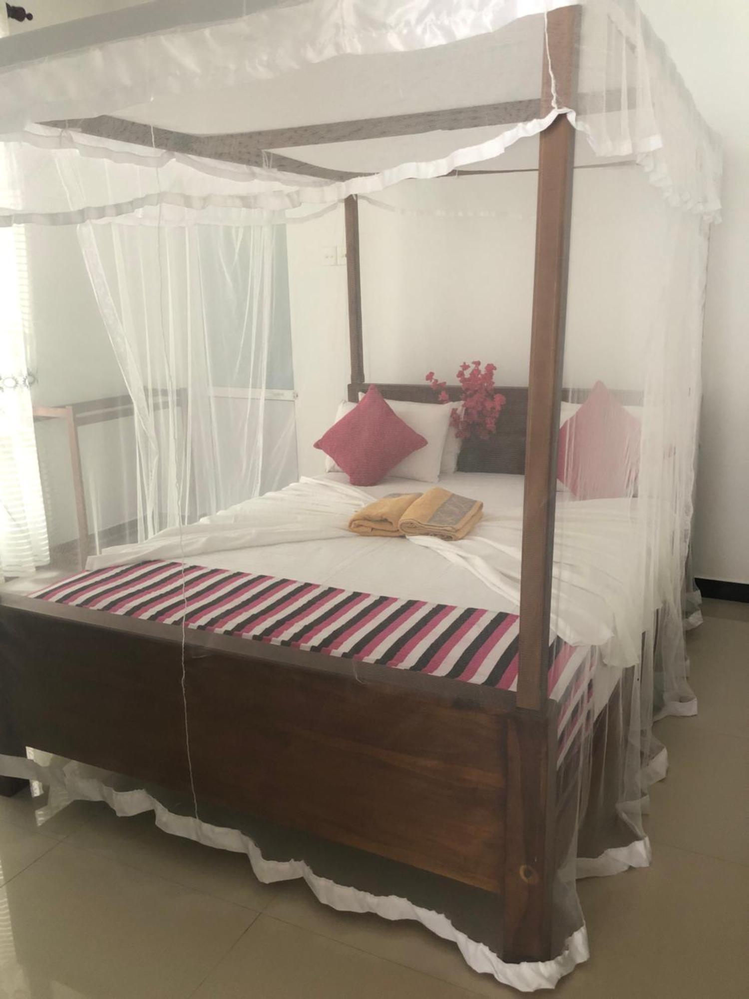 Hiriketiya New Radiant House Otel Dikwella Dış mekan fotoğraf